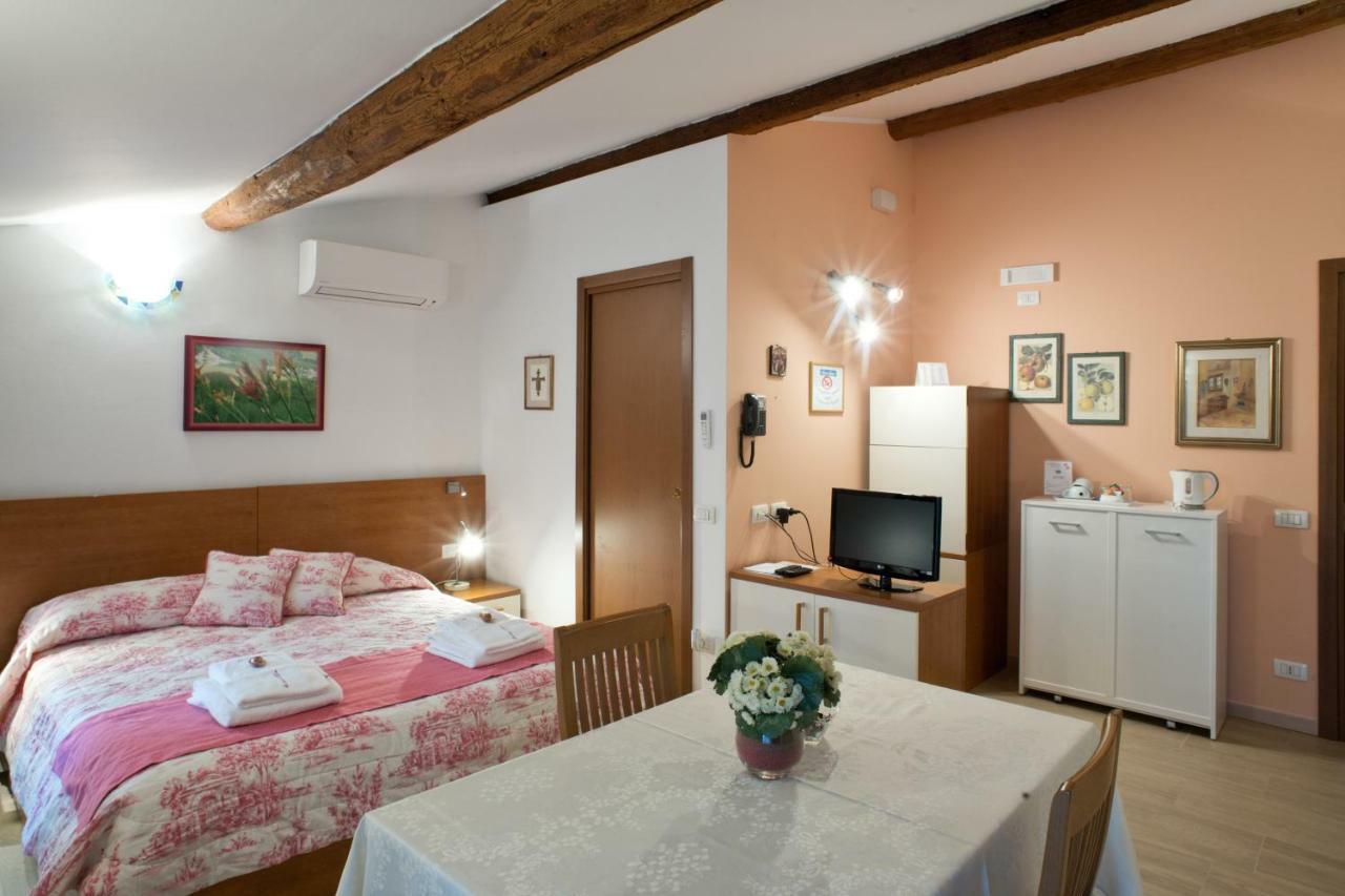 B&B La Casa Di Rosa Vago Экстерьер фото